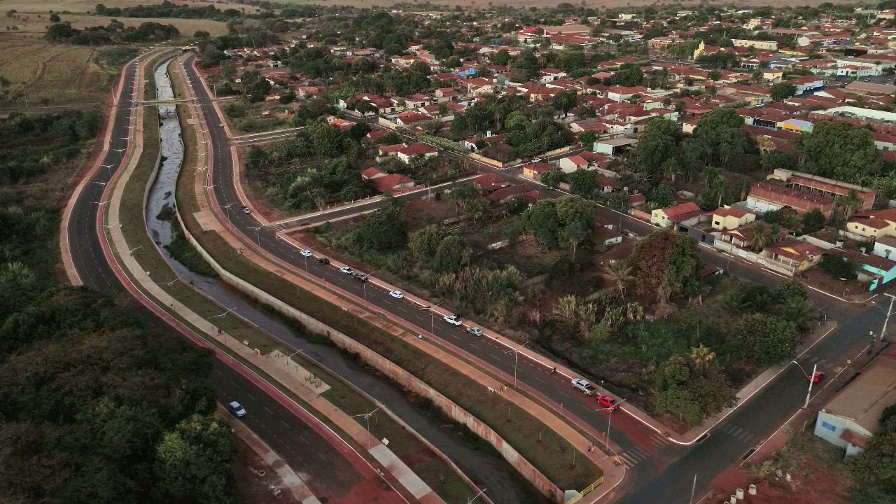 Canalização do Córrego (4)