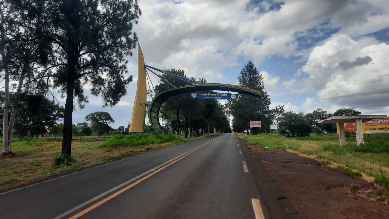 Pórtico da entrada da cidade